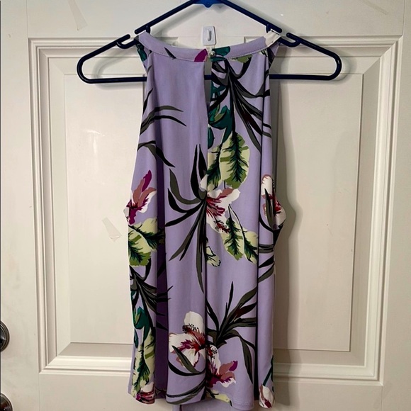 EUC Women’s Jennifer Lopez Floral Sleeveless Blouse - Picture 4 of 5